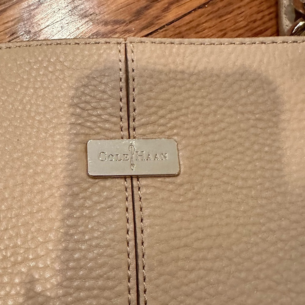 Cole Haan Women’s Tan Hand Bag - Picture 5 of 11